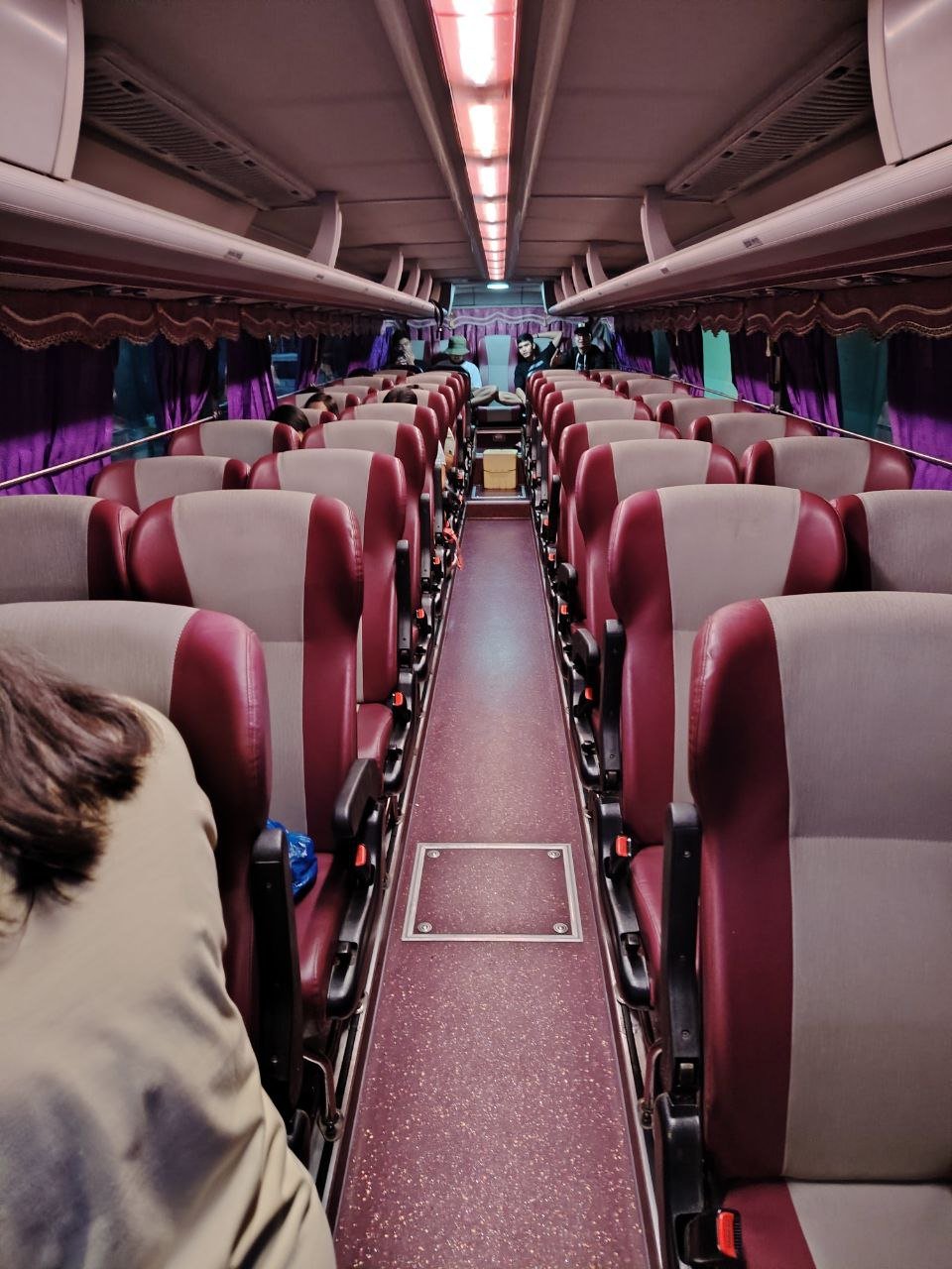 Airconditioned Tourist Bus for hire